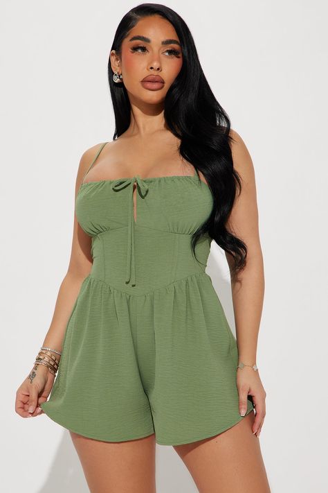 Young Mom Outfits Summer, The Love Galore Romper, Sets Outfit 2 Piece, Young Mom Outfits, Casual Trendy Outfits, Cutest Clothes, Stephanie Rao, Fashion Nova Jumpsuit, Flowy Romper