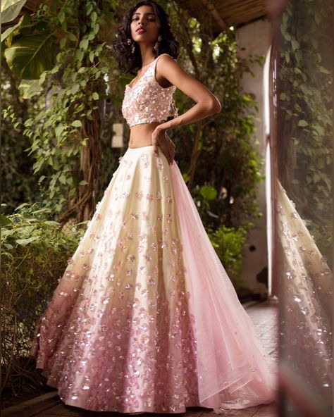 Ombre Chikankari Lehenga, Pink Ombre Lehenga, Ombre Lengha, Engagement Gowns Indian, Ombre Lehenga, Modern Lehenga, Long Skirt Top Designs, Latest Designer Lehenga, Ruffled Saree