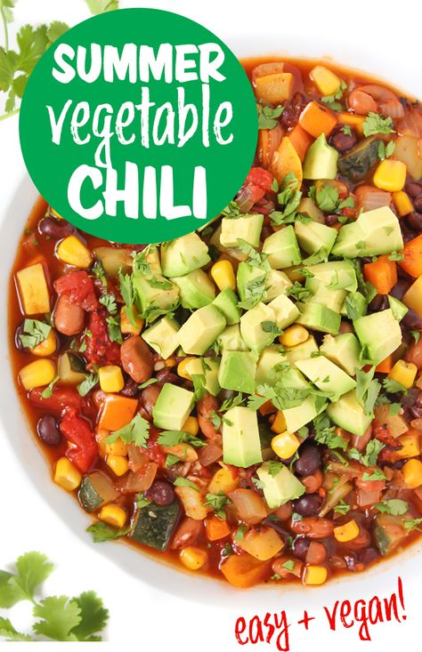 Summer Vegetable Chili Summer Chilli Recipe, Chili Veggie Recipe, Chilli Recipe With Vegetables, Summer Chili, Vegetable Chili Recipe Crockpot, Summer Veggie Soup, Summer Crockpot Recipes Vegetarian, Chili With Vegetables, Chili Recipe Vegetable