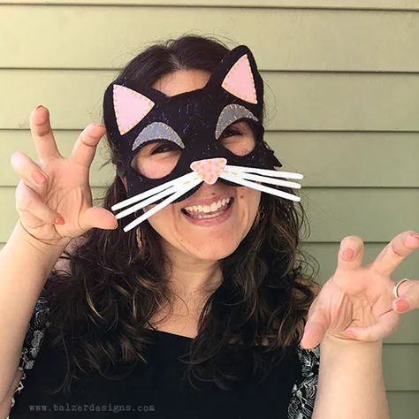 Cat Mask Diy, Cat Costume Kids, Fancy Dress Costumes Kids, Last Minute Halloween Costume, Free Kids Coloring Pages, Last Minute Halloween, Diy Costumes Kids, Fairy Tales For Kids, Cat Face Mask