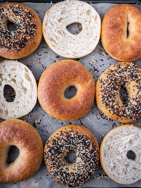 Are Bagels Vegan? - The Daily Dish Bagels With Greek Yogurt, Boiled Bagel Recipe, 2 Ingredient Bagels, Vegan Avocado Recipes, Peameal Bacon, Bagel Recipe Easy, Canadian Dishes, Everything Bagels, Bagels Recipe