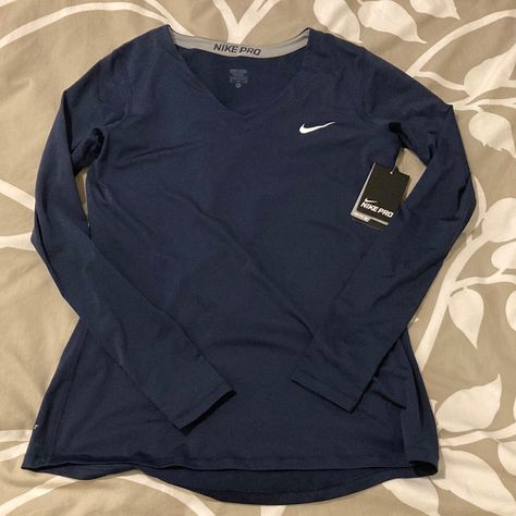 Womens Xl Nike Pro Long Sleeve, Navy. Nwt Handball, Nike Clothes, Long Sleeve Nike Shirt Woman, Nike Clothes Women, Nike Shirts Women's, Sporty Clothes, Activewear Outfits, Womens Activewear Tops, Long Sleeve Running Shirt