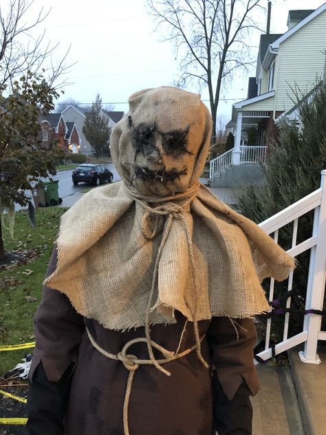 Scary Mask Costume, Butcher Costume Scary, Disturbing Halloween Costumes, Scary Halloween Costume Ideas Men, Diy Scary Scarecrow, Halloween Costumes Men Scary, Diy Scary Costumes, Creepy Scarecrow Costume, Diy Scary Halloween Costumes