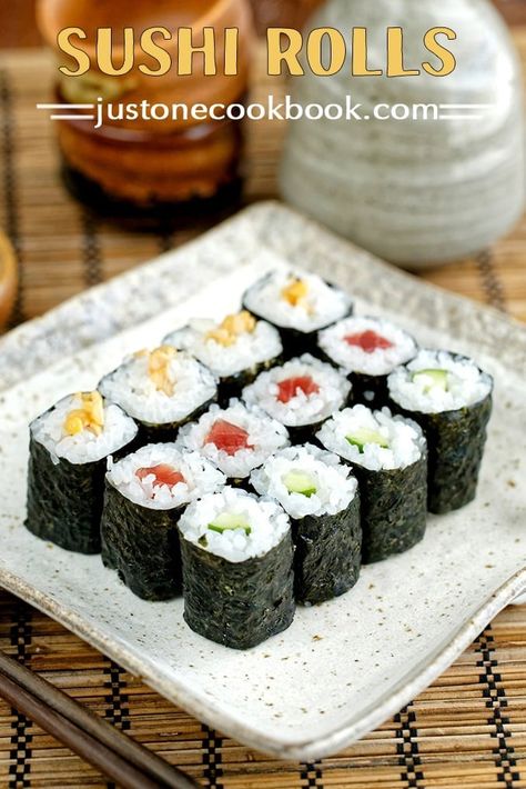 Sushi Rolls (Hosomaki) 細巻き - How to make delicious Sushi Rolls (Hosomaki) at home with step-by-step instructions and a tutorial video. To get started, you just need a few ingredients like tuna, cucumber, nori, and Japanese short grain rice. #sushi #howtomakesushi #sushirolls #partyfood #sushirollseasy #japanesefood #asianrecipes #potluckideas | Easy Japanese Recipes at JustOneCookbook.com Tuna Cucumber, Desserts Japonais, Sushi Rice Recipes, Sushi Recipes Homemade, Maki Sushi, Dessert Sushi, Easy Japanese Recipes, Oyster Recipes, Yummy Healthy Breakfast