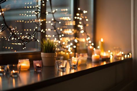 christmas-light-decorations-string-lights Hygge Lighting, Battery Operated Window Candles, Electric Window Candles, Garden Christmas Decor, Solar Powered Fairy Lights, Fairy Lights Garden, Led Fairy String Lights, Window Candles, Hygge Decor