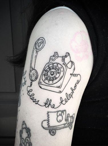 Telephone Tattoo, Phone Tattoo, Rotary Phone, Retro Phone, Tattoo You, Decorating Blogs, Skull Tattoo, Innovation Design, Communication