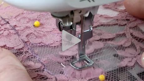 Sewing Lace, Beginner Sewing Projects Easy, Sewing Fabrics, Leftover Fabric, Sewing Projects For Beginners, Sewing Skills, Love Sewing, Sewing For Beginners, Sewing Patterns Free