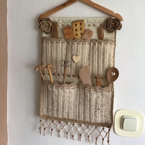 Crochet Door Organizer, Crochet Kitchen Organizer, Crochet Tool Organizer, Crochet Makeup Organizer, Crochet Closet Organizer, Crochet Wall Pouch, Crochet Brush Holder, Crochet Storage Ideas Organizations, Crochet Wall Hanging Organizer