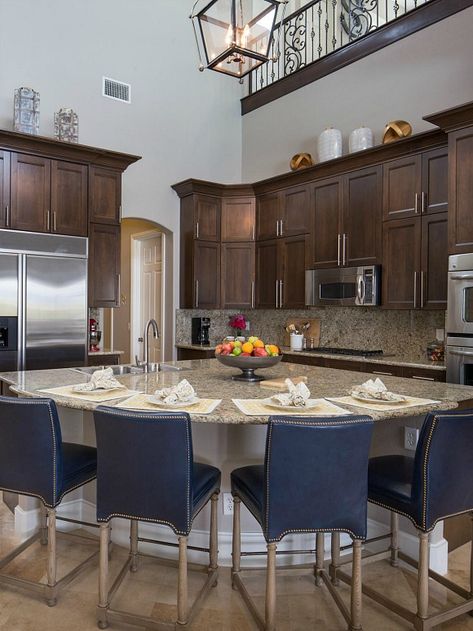 Property Brothers at Home on HGTV | hookedonhouses.net Kitchen Curved Island, Kitchen Island Designs With Seating, Curved Counter, Curved Island, Kitchen Design Gallery, Southwestern Home, Kitchen Seating, Beautiful Kitchen Designs, Brown Cabinets