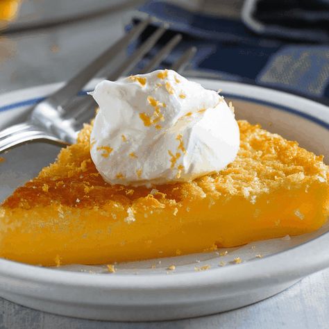 Lemon Chess Pie, Chess Pie Recipe, Lemon Pie Recipe, Impossible Pie, Slice Of Pie, Buttermilk Pie, Chess Pie, Maple Bourbon, Lemon Dessert Recipes