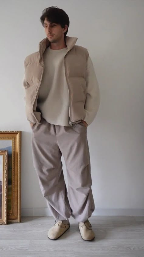 Mens Winter Clothes, Winter Outfits Neutral, Winter Clothes Aesthetic, Aw Style, Boston Birkenstock, Neutral Color Outfits, Ali G, Relaxed Outfits, Outfits Neutral