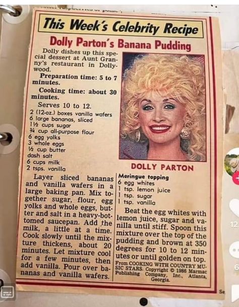 Banana pudding - Dolly Parton Dolly Parton Banana Pudding Cake, Dolly Parton Banana Cake Mix Recipes, Dolly Parton Banana Pudding, Dollywood Recipes, Southern Bread Pudding Recipe, Southern Banana Pudding Recipe, Southern Bread Pudding, Dolly Parton Recipes, Best Banana Pudding Recipe