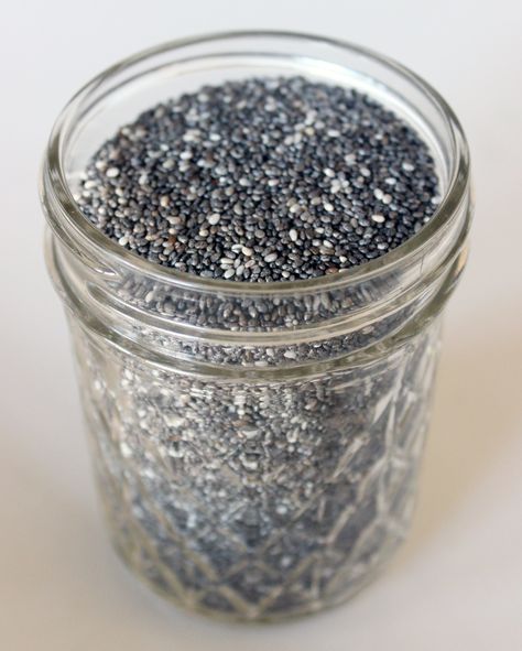 Why It's Time to Start Loving Chia Seeds بذور الشيا, Chia Recipe, Purposeful Life, Chia Seed Recipes, Filling Food, Air Fryer Healthy, Chia Pudding, Family Lifestyle, Detox Smoothie