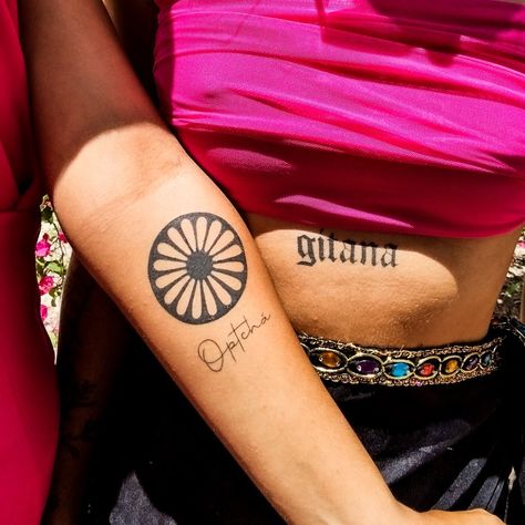 Romani Tattoos Traditional, Romani Head Tattoo, Romani Symbols, Tattoo Romani, Romani Tattoos, Oma Tattoo, Romani Tattoo, Wheel Tattoo, Fan Tattoo