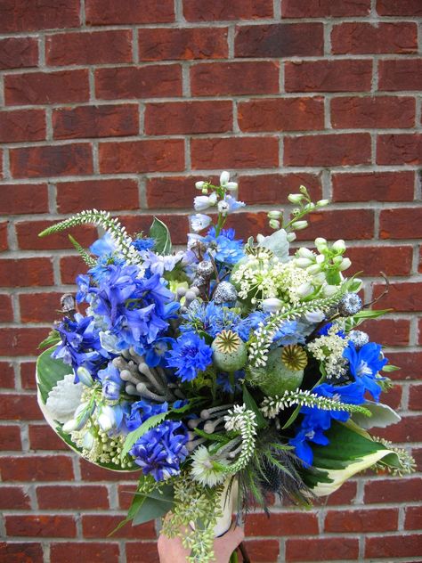 wild blue bouquet- poppy pods, veronica, delphinium, hosta leave, cornflower Blue Poppy Bouquet, Royal Blue Bouquet, Poppy Bouquet, Poppy Pods, Colorful Wedding Flowers, Flower Colors, Blue Poppy, White Wedding Bouquets, Barn Ideas