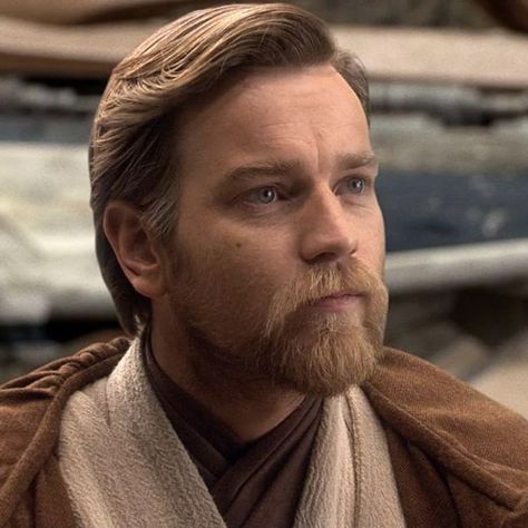 Ewan Mcgregor Obi Wan, Kenobi Series, General Kenobi, Anime Retro, Alec Guinness, Order 66, Revenge Of The Sith, Mustache Styles, Star Wars Obi Wan