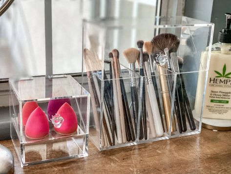 Makeup Brushes Organization Ideas, Glass Makeup Brush Holder, Makeup Brushes Organizer, Cute Makeup Brush Holder, How To Store Makeup Brushes, Makeup Brushes Organization, Makeup Brush Holder Ideas, Brush Holder Ideas, Make Up Brush Storage