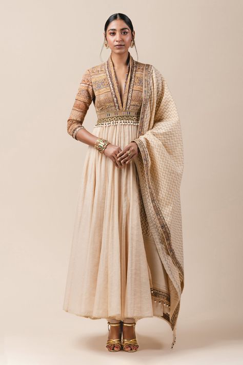 Tarun Tahiliani Anarkali, Chanderi Anarkali, Printed Anarkali, Anarkali Dress Pattern, Salwar Kamiz, Traditional Indian Outfits, Anarkali Kurta, Tarun Tahiliani, Indian Designer Outfits