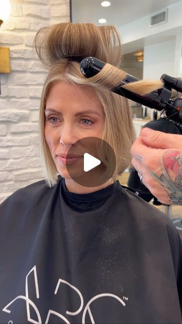 A Line Bob Back View, Bluntcut Bob Styling, Bob Hairstyles For Fine Hair Round Face, How To Use Curlers On Short Hair, Curling Chin Length Hair, Jocelyn Mcclellan Hair Short, Textured Bob Fine Hair, Shark Flex Style Short Hair, Short Hair Waves Styles