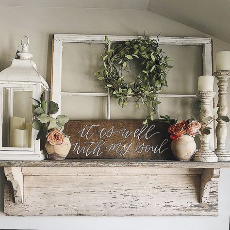 Do you love farmhouse style decor? It is one of my favorite styles for home design and I have some amazing home inspiration to share today! #farmhousestyledecor #farmhousestyle Diy Farmhouse Decoration, Chic Farmhouse Decor, Farmhouse Style Decor, Decor Ikea, Farmhouse Remodel, Farmhouse Decoration, Mantel Decor, Farmhouse Decor Living Room, Diy Farmhouse Decor