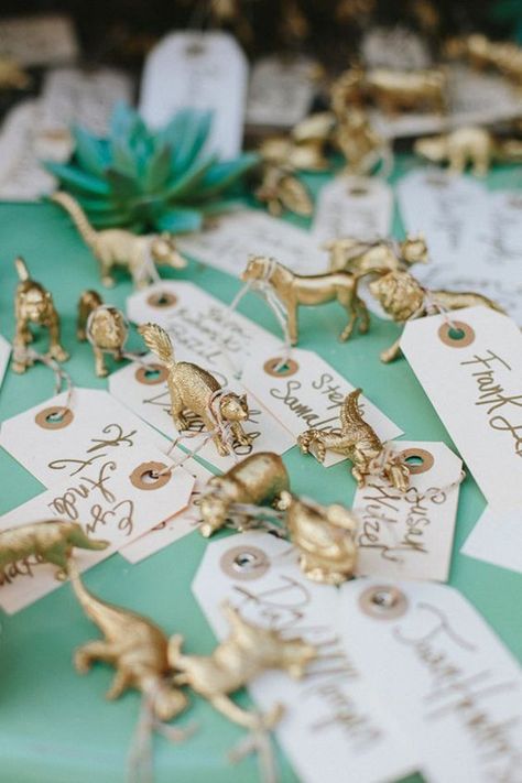 Quirky Wedding, Wedding Favours Magnets, Inexpensive Wedding Favors, Art Hippie, Tiny Wedding, Elegant Wedding Favors, Ocean House, Wedding Favors Cheap, Diy Wedding Favors