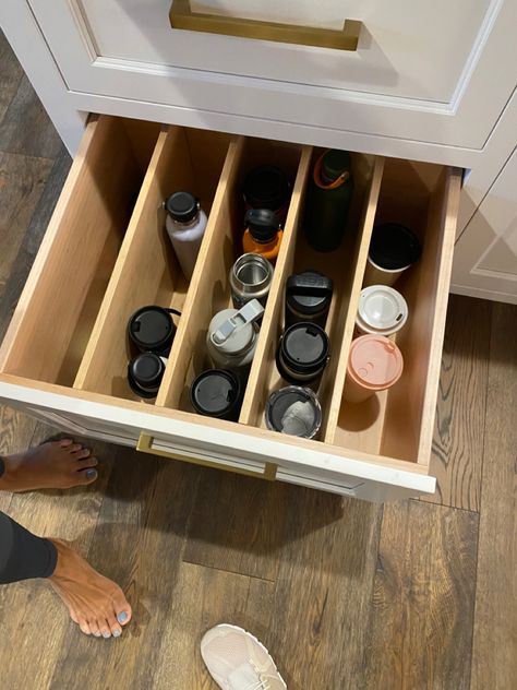 Specialty Kitchen Drawers, Kitchen Draw Organization Ideas, Mug Storage Drawer, Water Bottle Drawer Storage, Measuring Cup Drawer, Glasses In Drawers Kitchen Storage, Cups And Plates In Drawers, Water Bottle Storage In Drawer, Glassware In Drawers