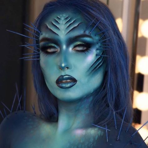 Deep Sea Siren  Thanks to our friends at @mehronuk  @jess.cox.makeup created using Mehron Paradise Paint  #mehron #mehronuk #mehronmakeup #mehronparadise #mehronparadisepaint #makeup #makeupartist #makeuplooks #makeuplook #makeupartist #creativemakeup #creativemakeuplooks #bodypaint #bodyart Bodypainting, Sea Siren Makeup, Mermaid Fantasy Makeup, Deep Sea Siren, Unique Makeup Ideas, Siren Makeup, Mermaid Makeup Halloween, Mermaid Costumes, Sea Siren