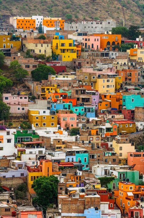 10 Colorful Cities to Inspire Your Photography Wanderlust Colorful Cities, Mexico Honeymoon, South American Art, Colorful Buildings, Mexico Travel Destinations, Colorful Houses, Colourful Buildings, Visit Mexico, México City