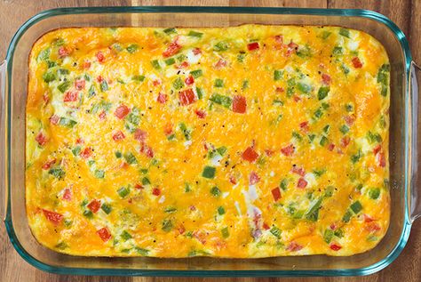 Baked Denver Omelet | Cooking Classy...sub heavy whipping cream for milk for low carb Denver Omelette, Denver Omelet, Omelette Breakfast, Baked Omelet, Perfect Omelette, Breakfast Omelette, Omelets Recipe, Fluffy Eggs, Casserole Pan