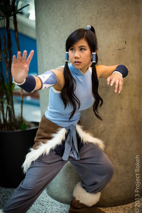 Korra Cosplay, Alley Ideas, Avatar Cosplay, Comic Book Heroines, Villain Costumes, Snow Outfit, Artist Alley, Cosplay Tutorial, Cosplay Diy