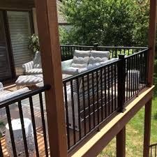 How to Estimate Deck Railing – Deck & Rail Supply Iron Porch Railing Ideas, Deck With Black Railing, Second Story Deck Ideas, Diy Railing, Porch Upgrades, Deck Design Plans, Porch Fence, Patio Railing, Backyard Patio Deck