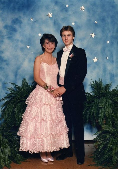 80s Prom Pictures, 1989 Prom Dresses, 80s Prom Dress Plus Size, Old Prom Photos, 80s Prom Photos, 1980s Prom Dress 80s Fashion, 80s Prom Backdrop, Totally Rad 80s Prom Gone Bad, Vintage Prom Pictures