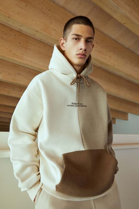 Pola Jaket, Stylish Hoodies, Trendy Hoodies, Men Fashion Casual Outfits, Streetwear Men Outfits, Mode Inspo, Style Outfits, Apparel Design, Hoodie Design