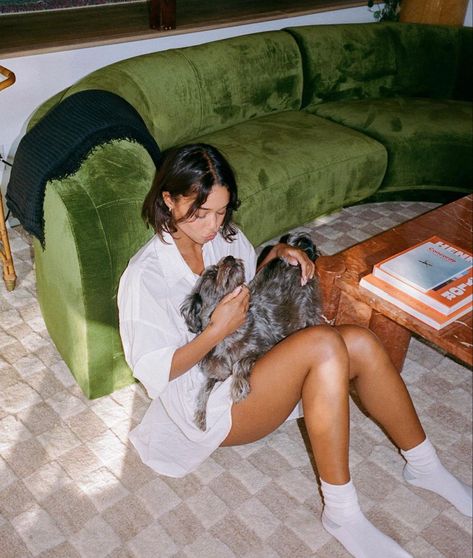 Laura Harrier Aesthetic, Laura Harrier Style, Breakup Messages, Laura Harrier, Dog Mommy, Between Us, Design Girl, Roaring Twenties, Instagram Theme