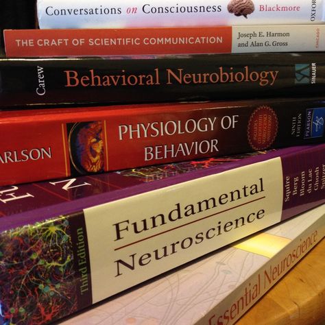 What are the best introductory neuroscience books? Which ones would we recommend for the enterprising high school student, interested in learning about Neuroscience and it's principles? I list 4 textbooks and one non-fiction book, then (reminded that textbooks are really expensive), I add on an onli Neuroscience Books, Real Witchcraft, Business Books Worth Reading, Dark Psychology, Online Textbook, Witchcraft Spells, Empowering Books, Non Fiction Books, Healing Books