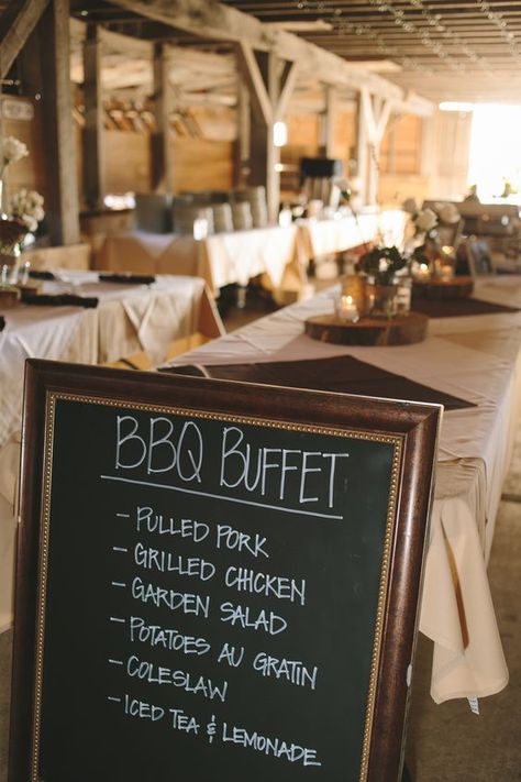 Wedding Buffet Menu, Barbecue Wedding, Bbq Wedding Reception, Bbq Rehearsal Dinner, Reception Buffet, Bbq Buffet, Wedding Buffet Food, Wedding Food Menu, Deco Champetre