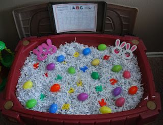 Easter Sensory Table Easter Sensory Table, Discovery Table, Easter Sensory, Sensory Tables, Easter Classroom, Easter Lessons, Easter School, Sensory Tubs, Sensory Tub