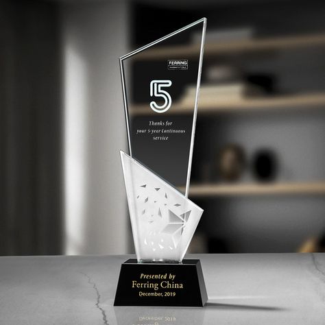 Trophies Design Ideas, Acrylic Award Plaque Design, Acrylic Trophy Design Ideas, Acrylic Trophy Design, Plakat Acrylic, Trophy Craft, Wooden Award, Logos Vintage, Award Plaques