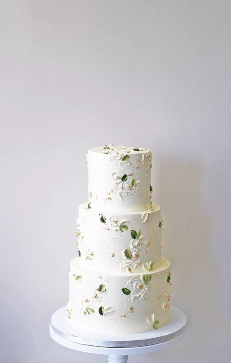 Cake Flavor Ideas, Bridal Cake, Wedding Cake Ideas, Winter Wedding Cake, Dream Wedding Cake, Floral Wedding Cake, Wedding Cake Flavors, Simple Wedding Cake, Unique Wedding Cakes