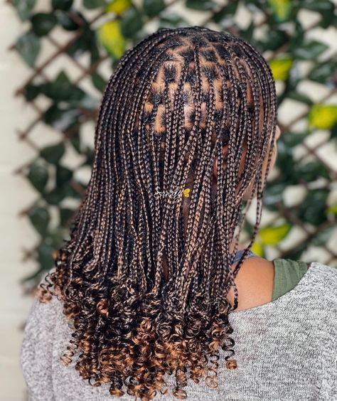 Shoulder Length Box Braids, Bob Braids Hairstyles, Short Box Braids Hairstyles, Short Box Braids, African Hair Braiding Styles, Box Braids Hairstyles For Black Women, Braided Cornrow Hairstyles, Cute Box Braids Hairstyles, Braids Hairstyles Pictures