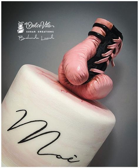 Womans Day by AppoBli Belinda Lucidi Boxing Gloves Cake, Happy Birthday For Her, Not Fragile Like A Flower, Kick Boxing Girl, Patisserie Design, Cake Models, 28th Birthday, Cakes For Women, Rose Cake