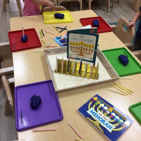 Hannukah Eyfs Activities, Reggio Inspired Hanukkah, Hanukkah Provocations, Hanukkah Crafts For Kids Preschool, Celebrations Eyfs, Chanukah Preschool, Ks1 Provision, Hanukkah Activities Preschool, Hanukkah Preschool