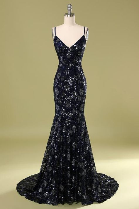 Navy Evening Dress, Navy Evening Dresses, Chic Prom Dresses, Prom Dress Inspo, Long Slip, Blue Evening Dresses, Prom Dress Inspiration, Backless Prom Dresses, Maxi Dress Prom