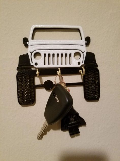 3D printed Jeep key holder - Imgur Jeep Swag, Jeep Hacks, Jeep Driving, Jeep Garage, Jeep Keys, Jeep Adventure, Jeep Baby, White Jeep, Jeep Wrangler Accessories