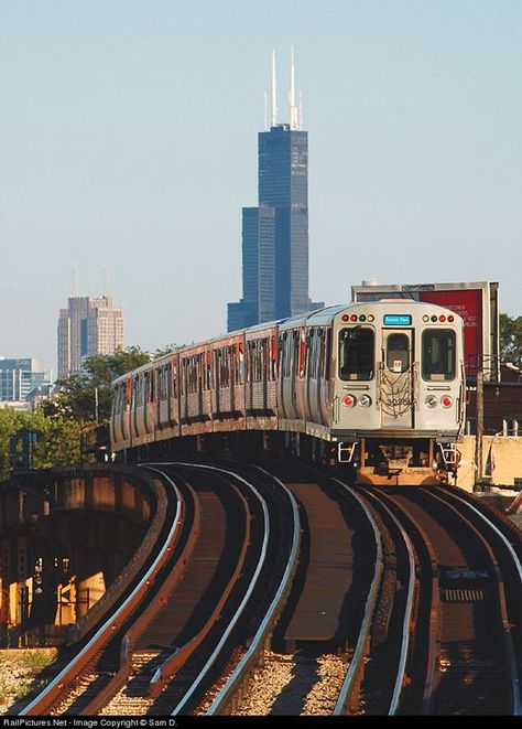 Chicago Cta Aesthetic, Public Transport Aesthetic, Cta Chicago, Chicago Sights, Marina City, Chicago Transit Authority, Chicago Aesthetic, Chicago Pictures, Population Growth