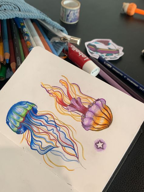 ig. dhomilk Jellyfish Marker Drawing, Colored Pencil Drawing Ideas, Colorful Sketchbook, Jellyfish Doodle, Summer Sketches, Jellyfish Drawing, Jellyfish Art, Art Diary, Book Art Diy