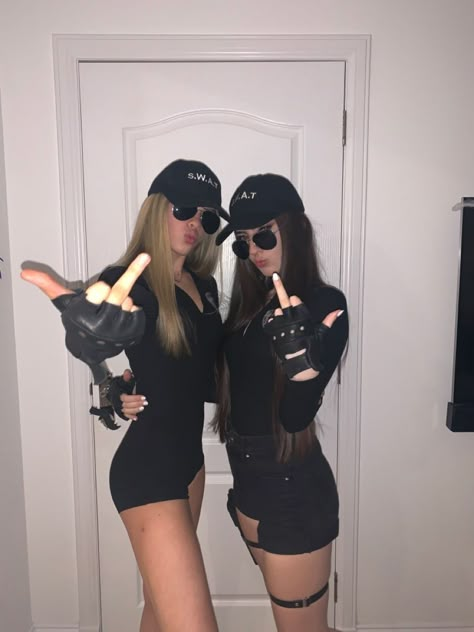 Halloween Costumes Women For 2, Cops Costume Halloween, Swat Womens Costume, Halloween Swat Costumes, Hot Police Woman Costume, Police Outfit Halloween, Swat Police Costume, Police Officer Costume Halloween, Fantasia Halloween 2022