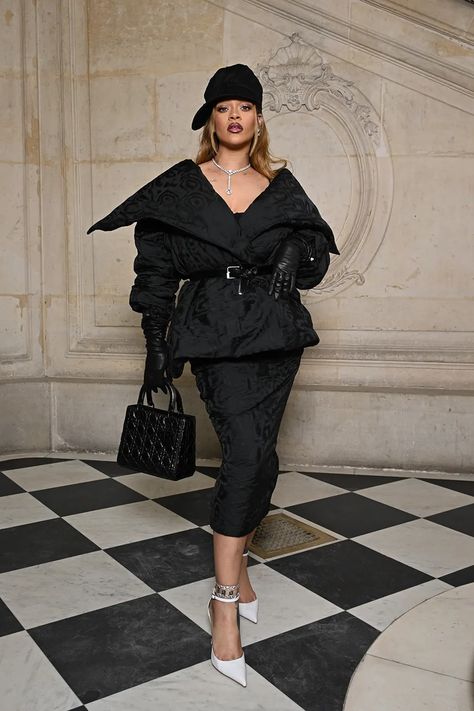 Rihanna Puts Modern Spin on the 'New Look' at Dior Couture Spring 2024 Dior 2024, Rihanna News, Dior New Look, Lady Dior Handbag, Elizabeth Debicki, Cristóbal Balenciaga, Carla Bruni, Maria Grazia Chiuri, Anya Taylor Joy