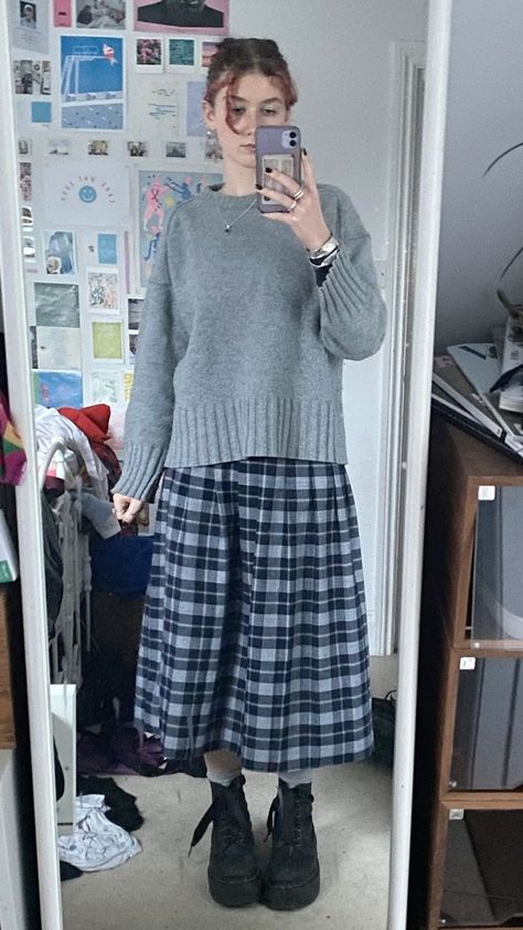 Chunky Sweater Long Skirt, Skirts And Sweaters Outfit Fall, Platform Boots Skirt Outfit, Long Skirt Chunky Sweater, Grey Checkered Skirt Outfit, Midi Skirts And Boots, Oversized Sweater Over Dress Outfit, Oversize Jumper Outfit, Winter Outfits With Midi Skirts