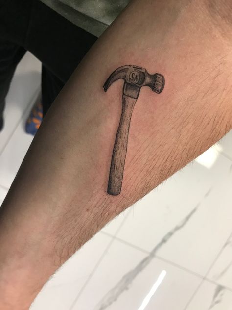 Hammer, tattoo Hammer And Nail Tattoo, Hammer Tattoo Carpenter, Traditional Hammer Tattoo, Lawnmower Tattoo, Tattoo Lily, Hammer Tattoo, Men's Tattoo, Realism Tattoos, Claw Hammer